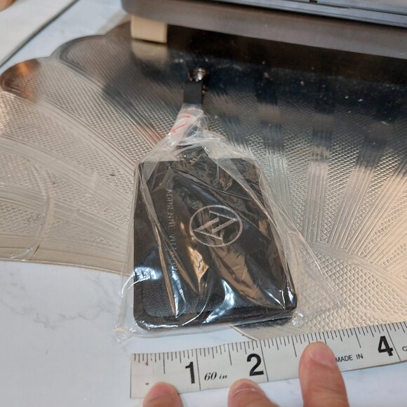 Adrienne Vittadini ID Photo Card Mini One Slot Thin ID Card Luggage Holder Tag - Picture 5 of 5